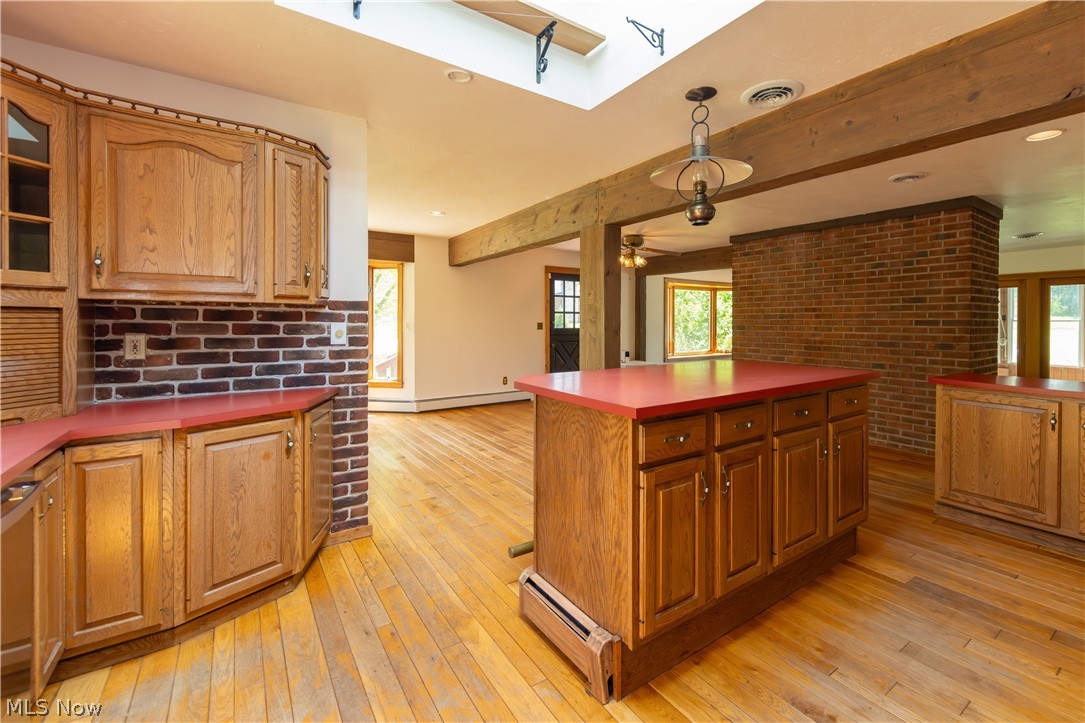 7969 Dines Road Russell OH 44072