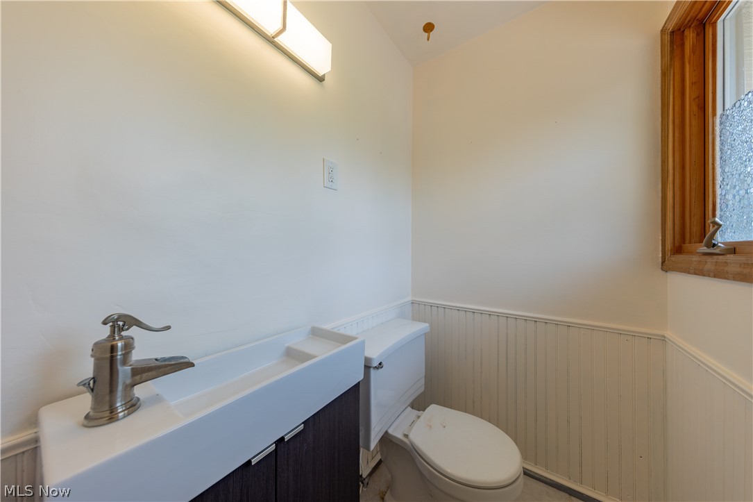 7969 Dines Road Russell OH 44072
