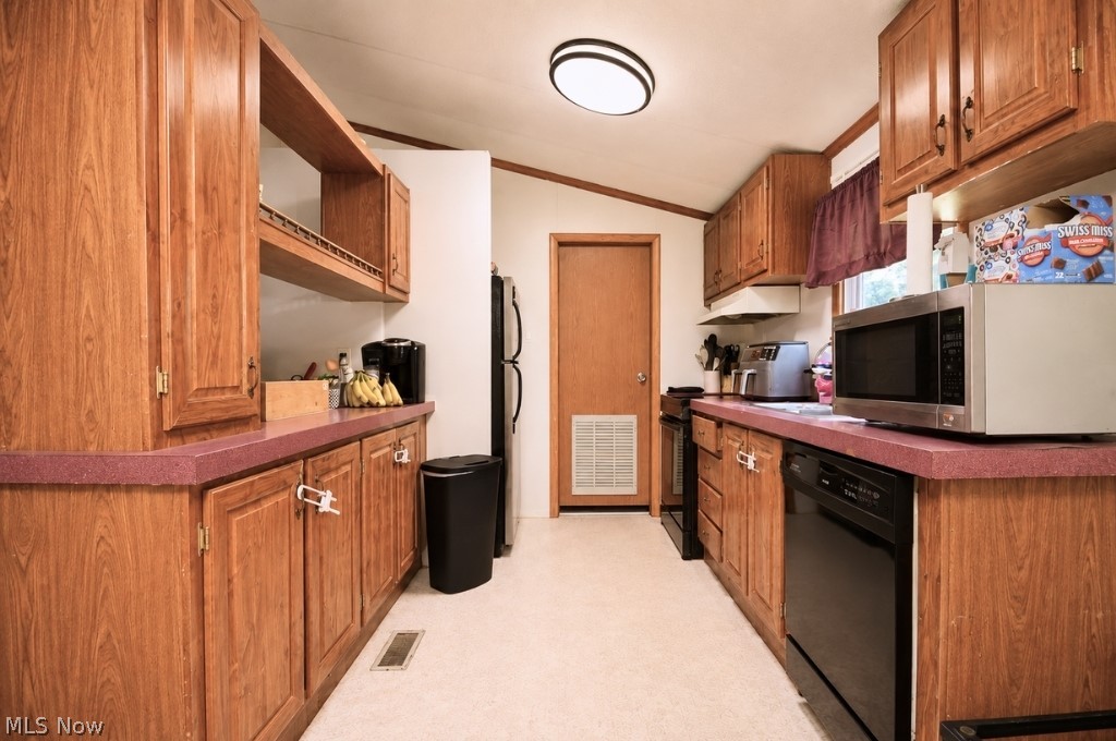 8 Eddy Road Madison OH 44057