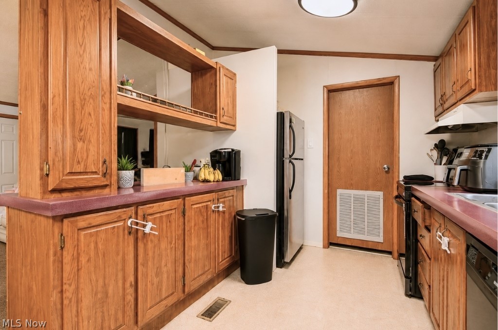 8 Eddy Road Madison OH 44057