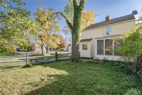 5299 Haverford Drive Lyndhurst OH 44124