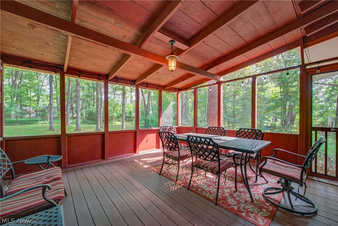 6705 Hawthorne Drive Brecksville OH 44141