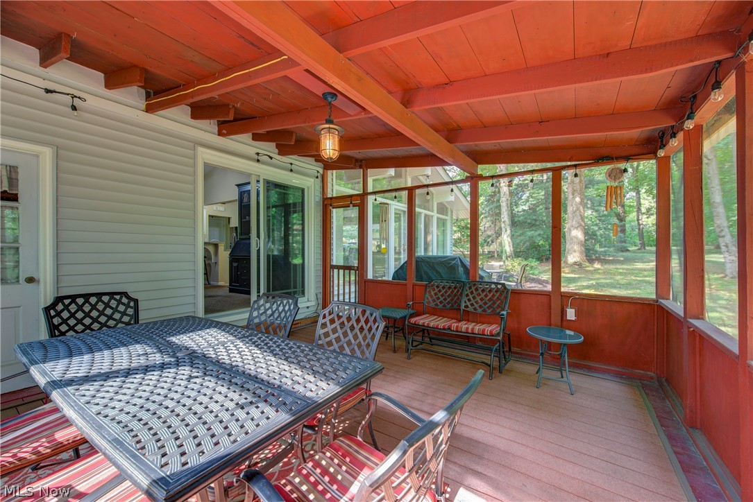 6705 Hawthorne Drive Brecksville OH 44141
