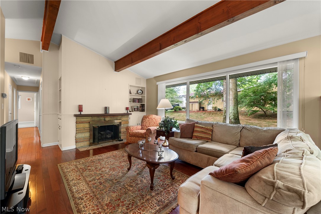 6705 Hawthorne Drive Brecksville OH 44141