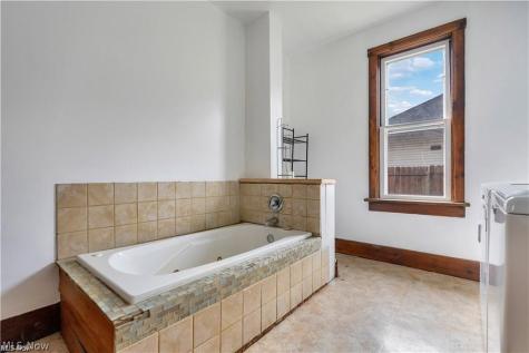 12020 Easton Street NE Alliance OH 44601