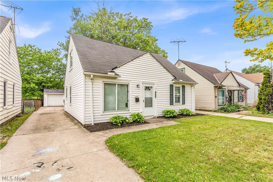 18517 Homeway Road Cleveland OH 44135