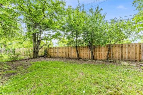 18517 Homeway Road Cleveland OH 44135