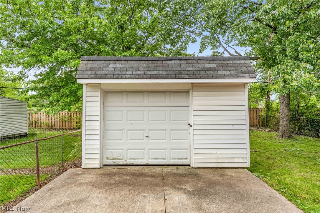 18517 Homeway Road Cleveland OH 44135