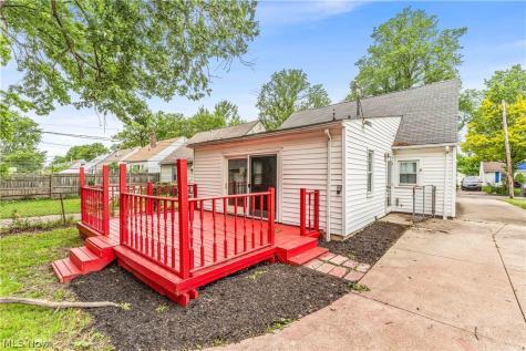 18517 Homeway Road Cleveland OH 44135