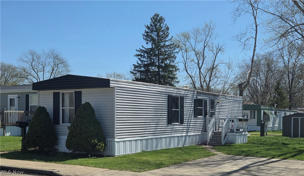 108 Gulf Stream Lane SE New Philadelphia OH 44663