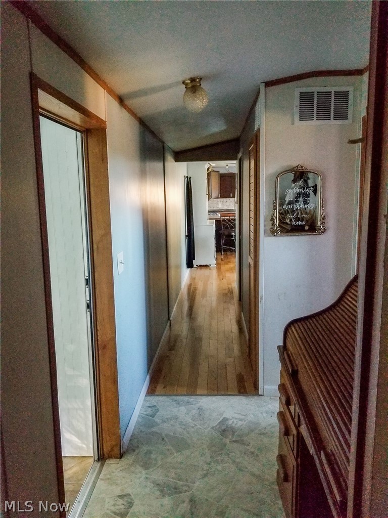 11815 Plainfeild Road New Concord OH 43762