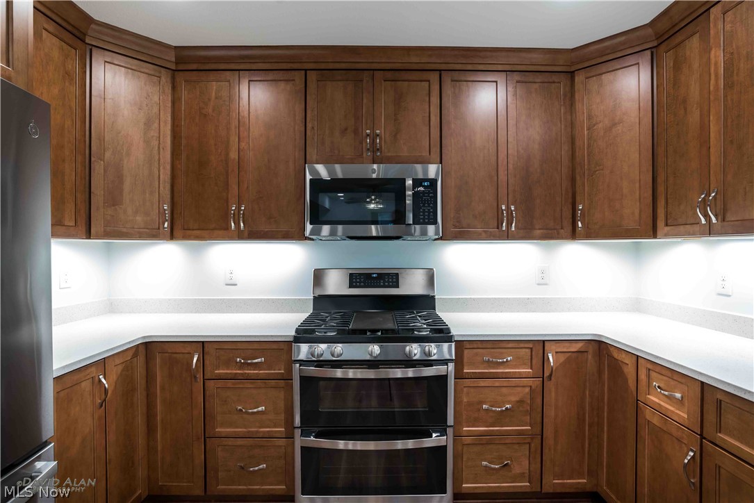 1127 Maple Avenue Madison OH 44057