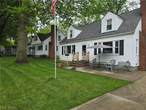 2666 Owaisa Road Cuyahoga Falls OH 44221