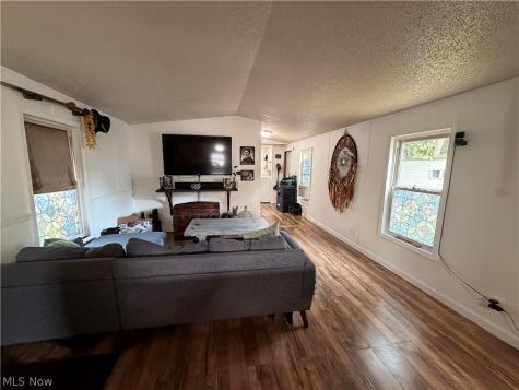 1909 E Turkeyfoot Lake Road Akron OH 44312