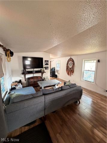 1909 E Turkeyfoot Lake Road Akron OH 44312