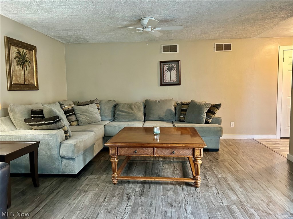 4595 Sheffield Drive Austintown OH 44515