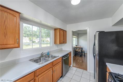 1565 Canterbury Road Westlake OH 44145