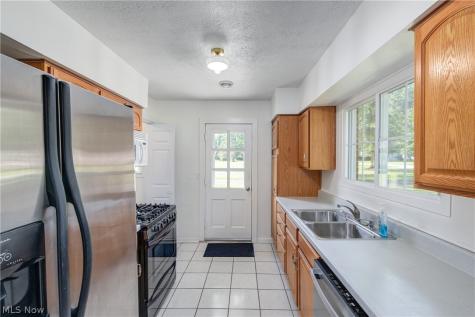 1565 Canterbury Road Westlake OH 44145