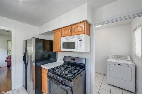 1565 Canterbury Road Westlake OH 44145
