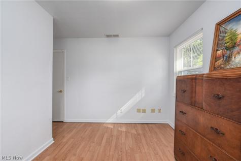 1565 Canterbury Road Westlake OH 44145