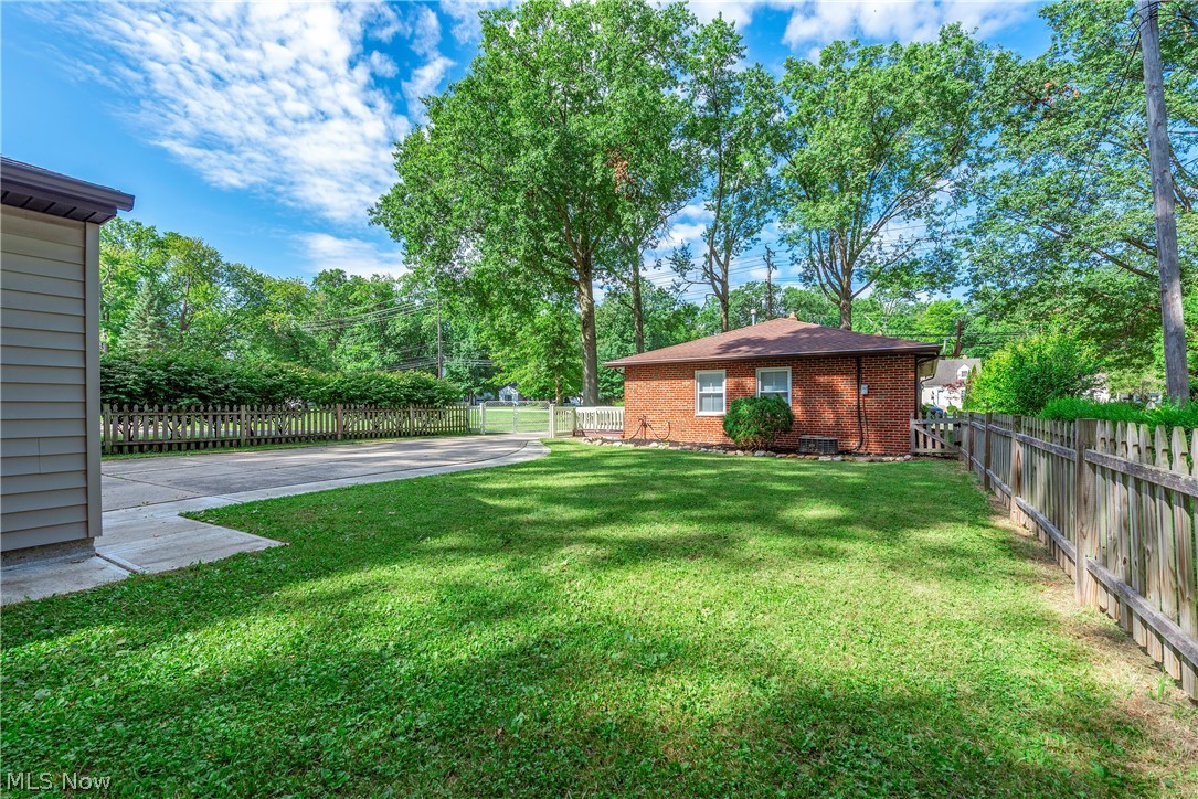 1565 Canterbury Road Westlake OH 44145