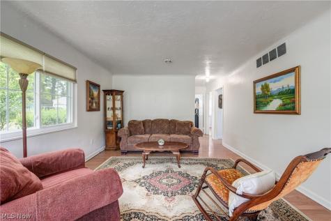 1565 Canterbury Road Westlake OH 44145