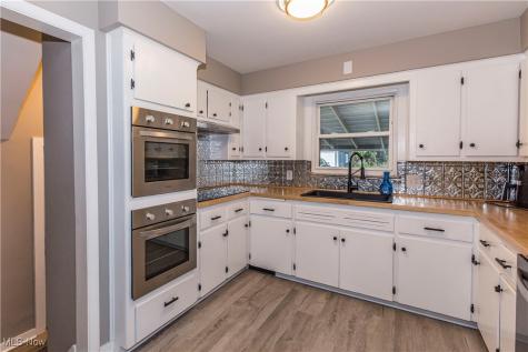457 S Firestone Boulevard Akron OH 44301