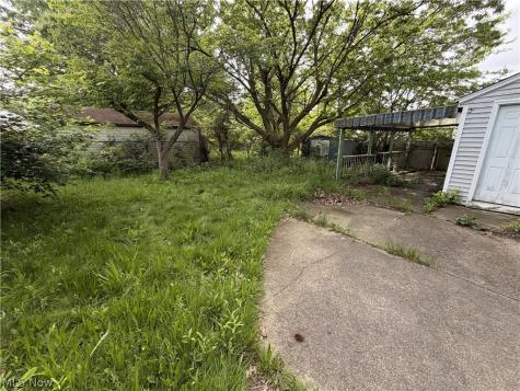682 Barbara Avenue Akron OH 44306