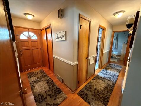 91 Green Bay Drive Youngstown OH 44512