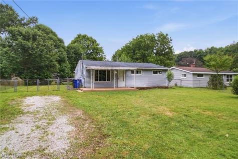 9164 Weaver Road Ravenna OH 44266