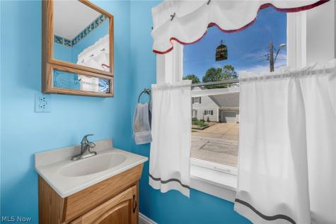 37846 Sharpe Avenue Willoughby OH 44094