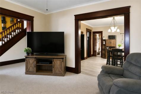 24 Lincoln Avenue Niles OH 44446