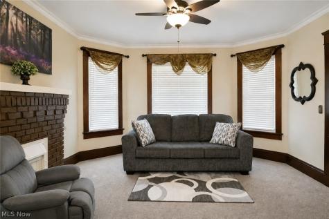 24 Lincoln Avenue Niles OH 44446
