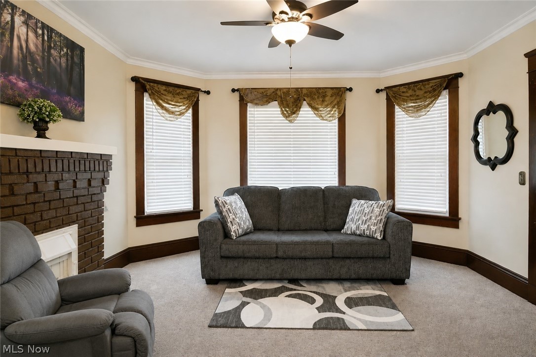 24 Lincoln Avenue Niles OH 44446