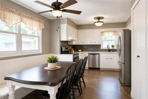 24 Lincoln Avenue Niles OH 44446