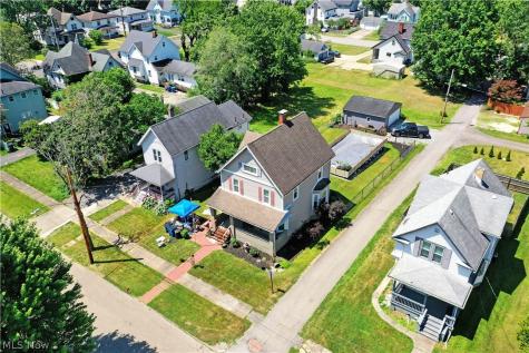 24 Lincoln Avenue Niles OH 44446