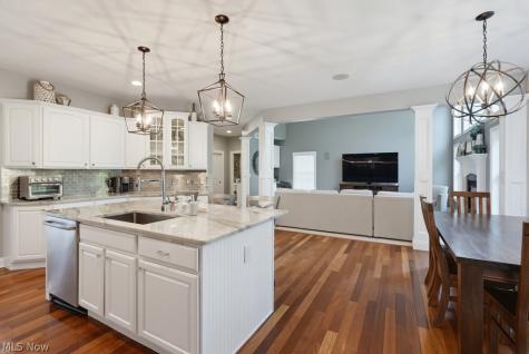 1049 Whispering Woods Drive Macedonia OH 44056
