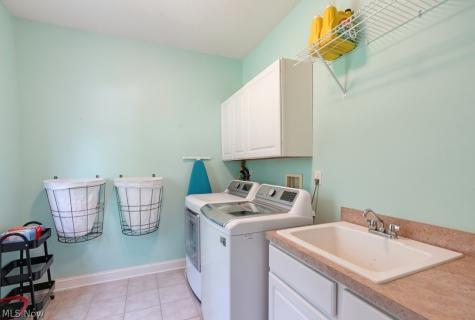 1049 Whispering Woods Drive Macedonia OH 44056