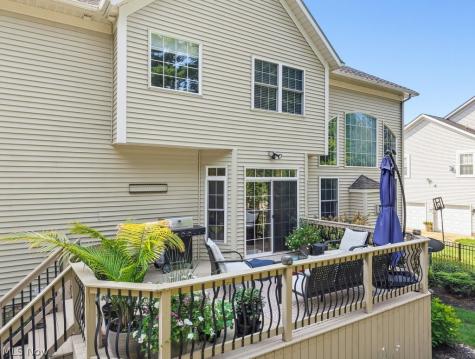 1049 Whispering Woods Drive Macedonia OH 44056