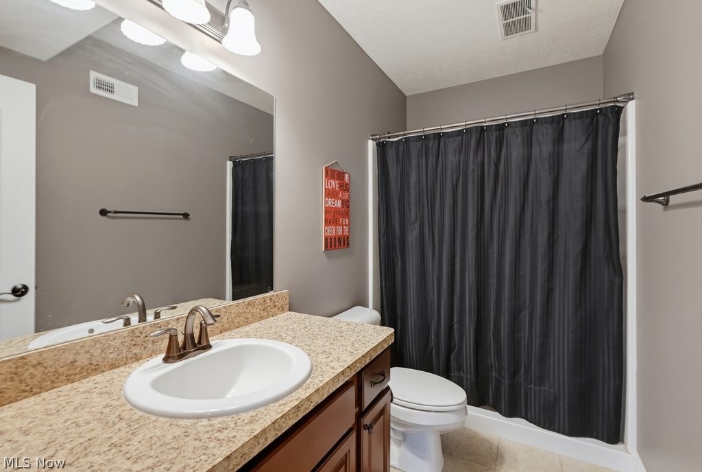 1049 Whispering Woods Drive Macedonia OH 44056