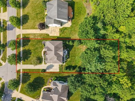 1049 Whispering Woods Drive Macedonia OH 44056