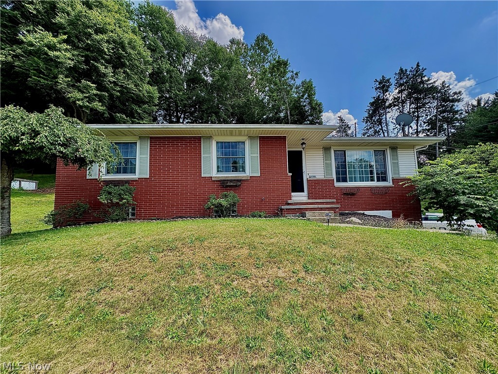 1759 Buena Vista Drive Coshocton OH 43812