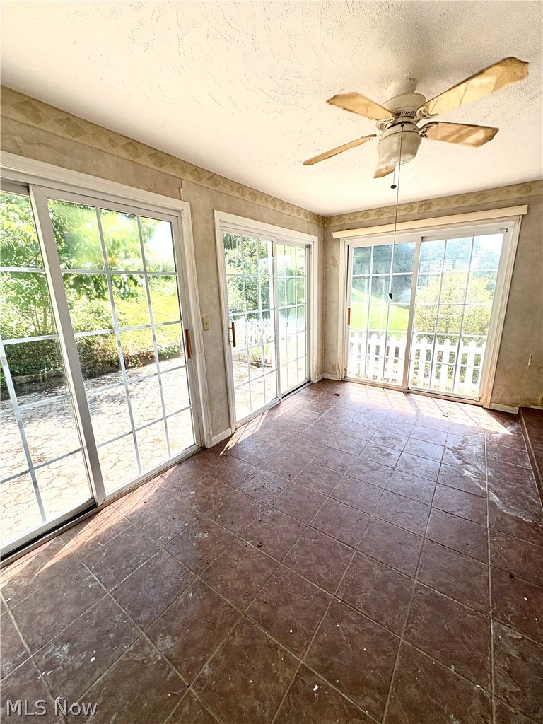 1759 Buena Vista Drive Coshocton OH 43812