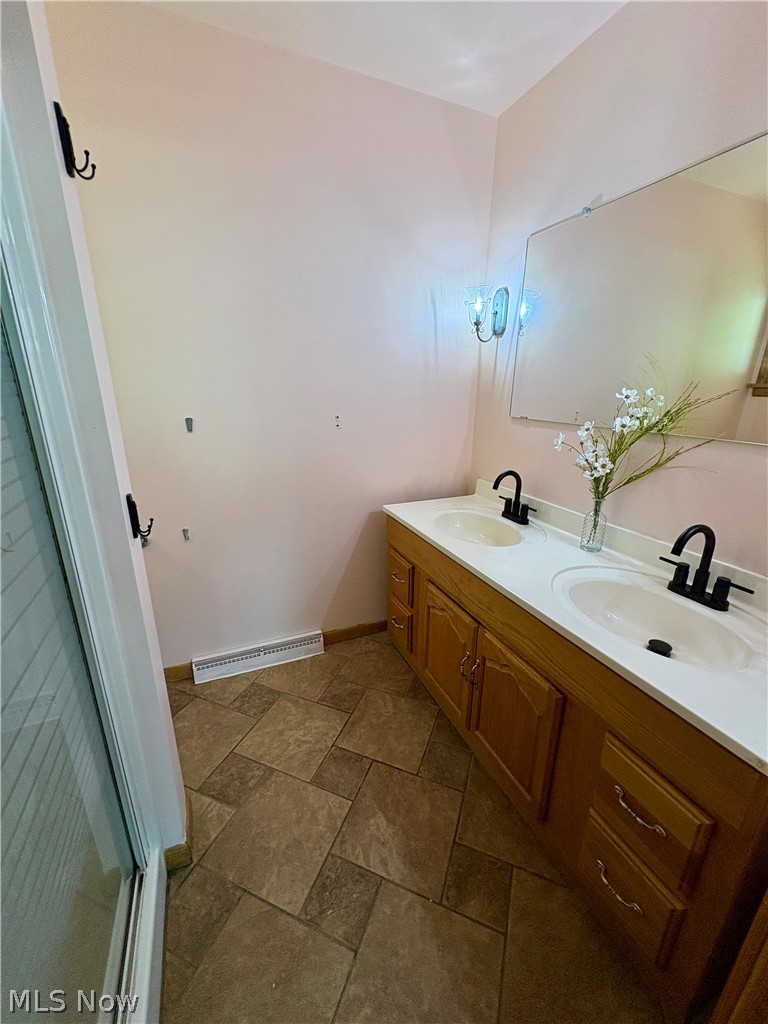 1759 Buena Vista Drive Coshocton OH 43812