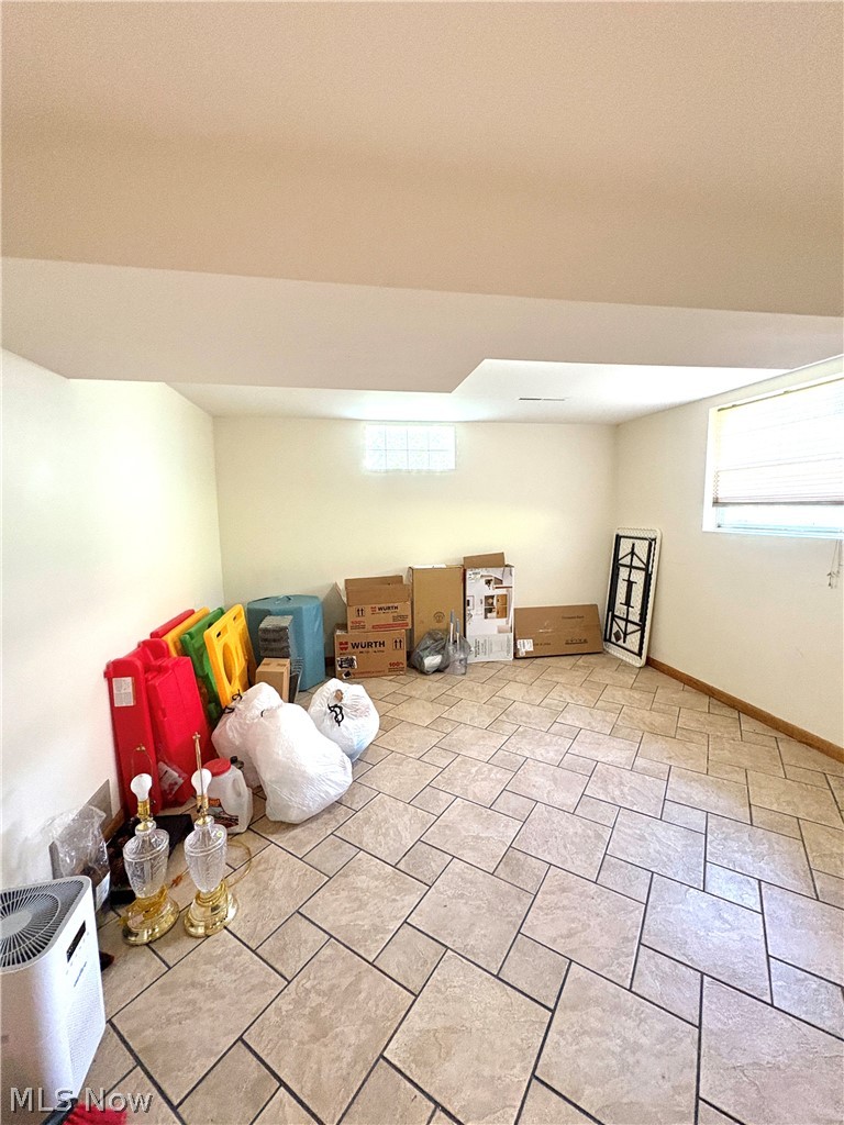 1759 Buena Vista Drive Coshocton OH 43812