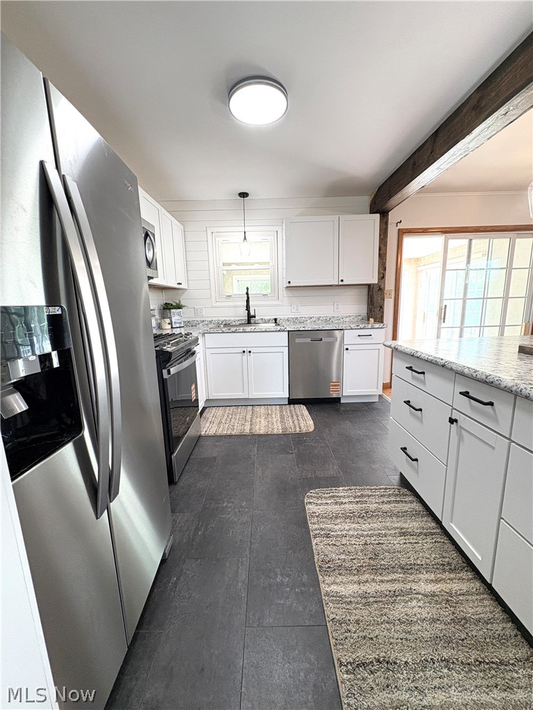 1759 Buena Vista Drive Coshocton OH 43812