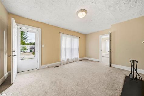 259 E 324th Street Willowick OH 44095