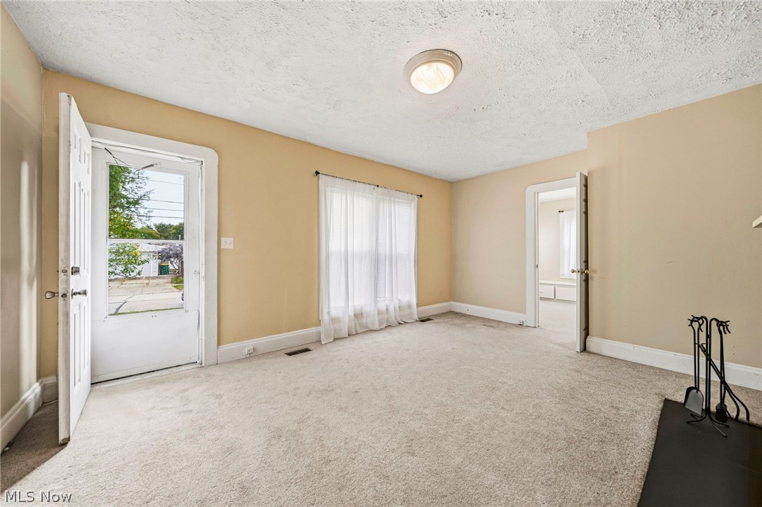 259 E 324th Street Willowick OH 44095