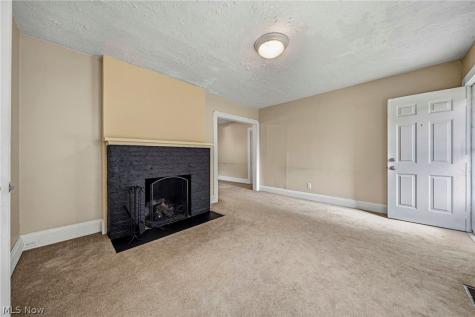 259 E 324th Street Willowick OH 44095