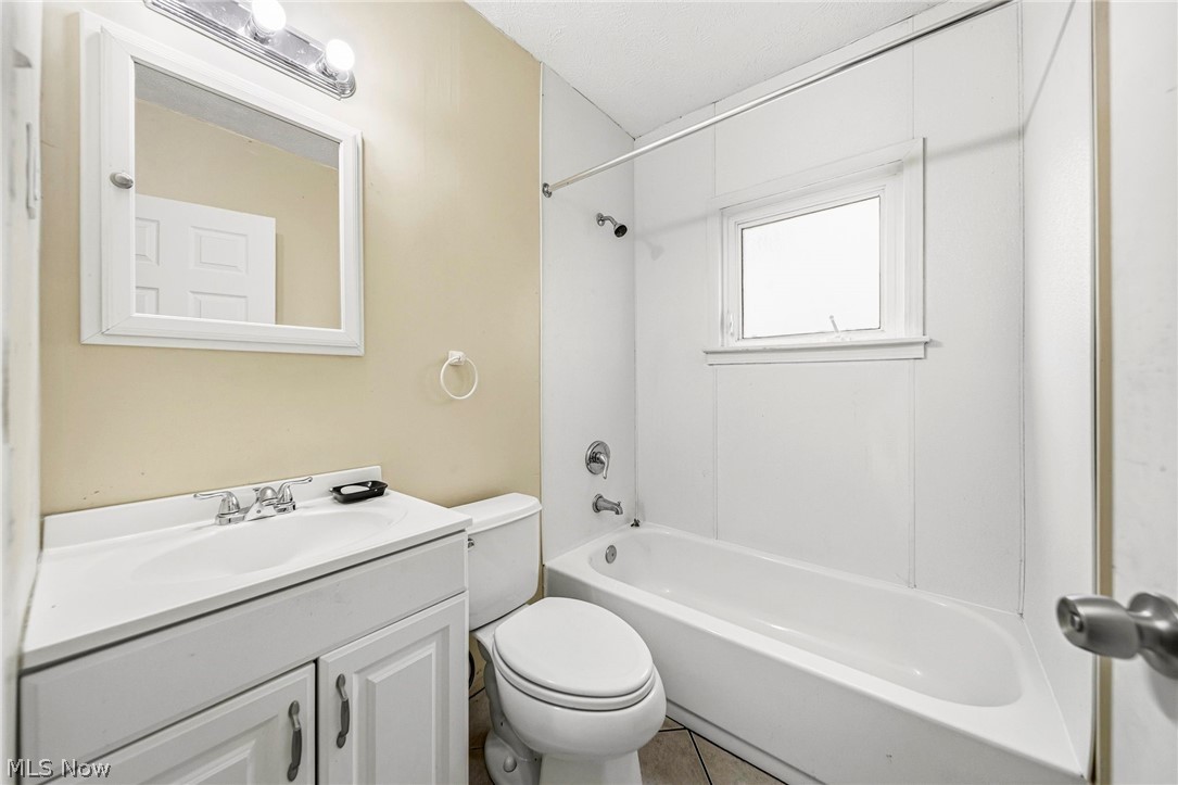 259 E 324th Street Willowick OH 44095